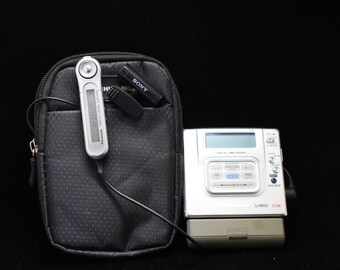 PANASONIC sj mr MINIDISC recorder with  Sony microphone, the screen has no display, but can be seen clearly via the remote