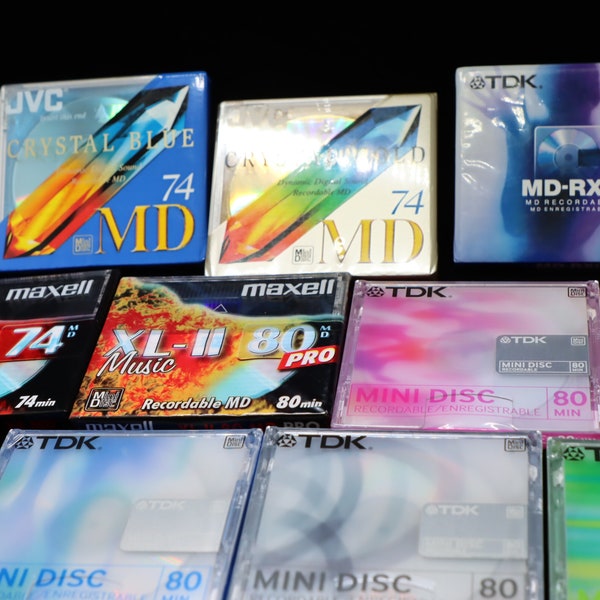 JVC crystal TDK rxg & tdk color maxell xl  new blank minidisc's 10 discs with storage disc holder