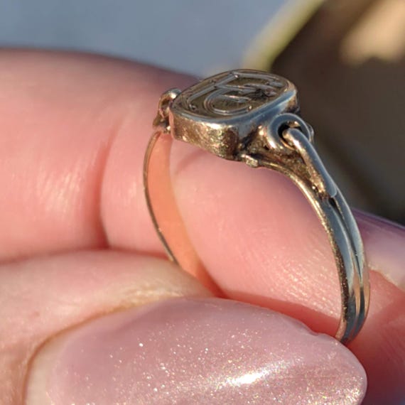 Solid Yellow Gold Antique F E Initials Letter Nam… - image 5