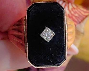 1930s Art Deco Onyx and 0.1 ct. Diamond 14k Yellow Gold Geometric 7.30 gr Massive Statement Ring