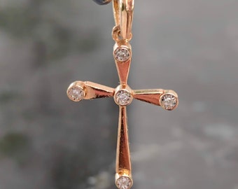 Art Deco Vintage Solid 18k Yellow Gold 0.05ct. Diamond Christian Cross Pendant