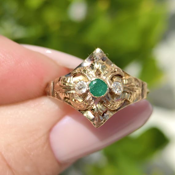 Victorian Emerald and Diamond Ring: 18k Yellow Gold Engagement
