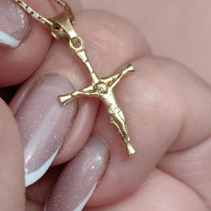 Vintage 14k Yellow Gold Jesus Crucifix Cross Pendant: Hand Chiseled Christian Latin Cross