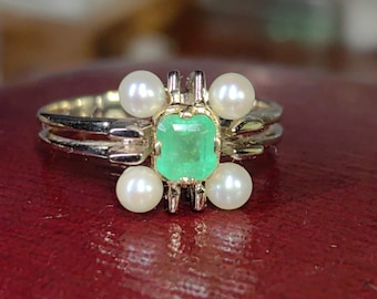 Vintage Emerald Pearl Ring: 18k Yellow Gold Geometric Design