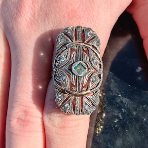 Art Deco Antique Vintage Diamond and Emerald Gold and Silver Statement Ring
