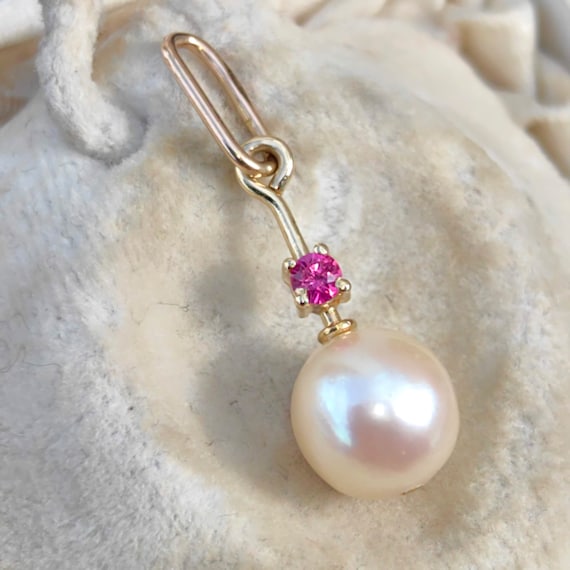 18k Solid yellow Gold  Natural Ruby Pearl Pendant… - image 2