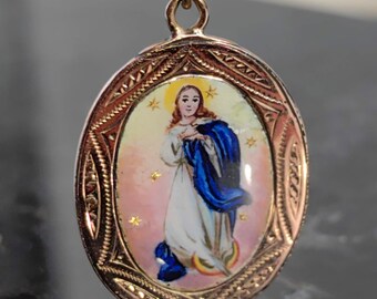 Antique 1900s Art Nouveau Austrian-Hungarian Hallmarked Vintage Hand painted Enamel 14k Gold Virgin Mary Pendant.