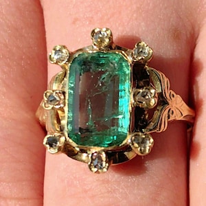Viktorianischer antiker Vintage Smaragd und Diamant 18k Gold Ring 1870er Jahre