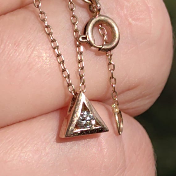 Solitaire Diamond Solid 14k Yellow Gold Vintage G… - image 2