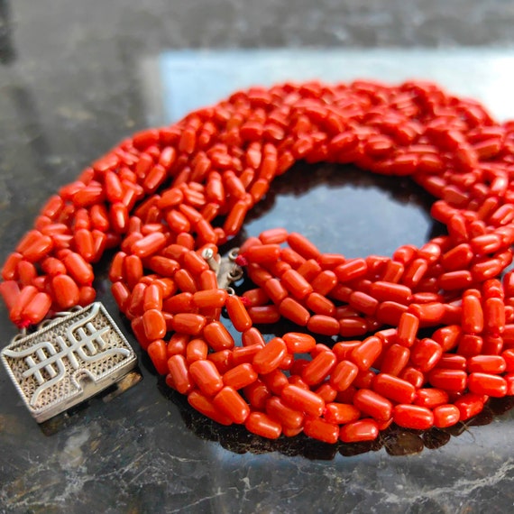 Vintage 1940s Antique Vintage Bright Red Coral Be… - image 3