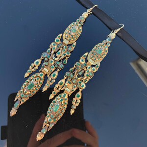 Crystal Rococo Earrings main image 0