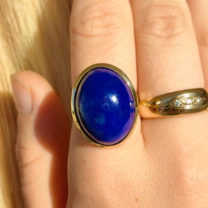Vintage 1960s Lapis Lazuli Ring: 14k Gold Oval Cabochon Statement Ring