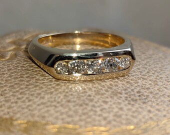 Vintage Antique 0.31 ct. Diamonds Solid Yellow 14K Gold Band Ring Engagement Ring