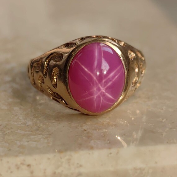 Vintage 10k Gold Star Ruby Ring: Panther Pattern,… - image 4