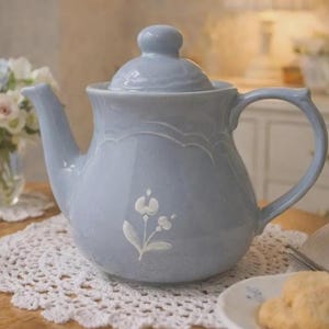 Vintage Pfaltzgraff Village Tea Server No. 490 Blue Gray Stoneware Coffee Pot Teapot USA