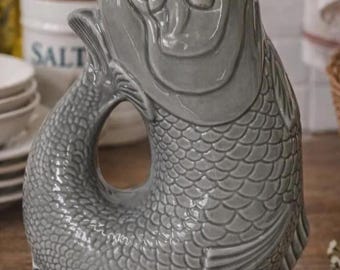 Jarra de pescado vintage gris Gluggle de 25 cm en Stoke-on-Trent, Inglaterra