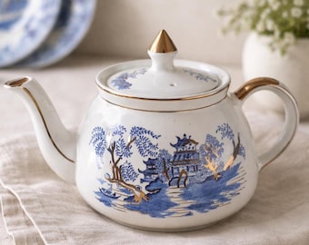 Vintage English Chinoiserie Teapot Blue White Pagoda Gold Trim Staffordshire Gibsons