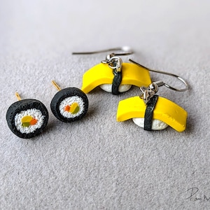 Entzückende Miniatur-Sushi-Ohrringe: Maki-Ohrstecker und Tamago-Sushi-Ohrstecker