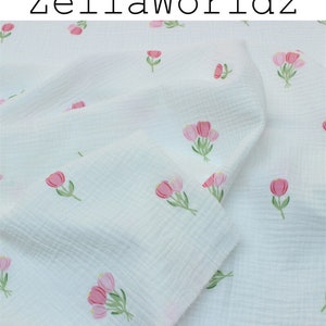 Floraler Gaze-Stoff, süße rosa Tulpe 100% Baumwolle geknitterter Musselin-Stoff, Druck-Blumen-Krepp-Stoff, DIY Decke Swaddling Kleidung Material