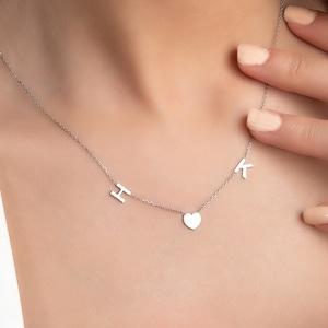 Collar con inicial, Collar con nombre personalizado, Collar con letra de corazón, Collar minimalista personalizado, Regalo de Navidad, Regalos para mamá, Collar de oro