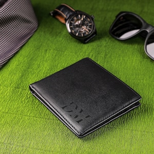 Personalized Genuine Leather Classic Bifold Wallet • RFID blocking protection Wallet  •  Leather Wallet with Name or Logo Engraving