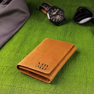 Cartera clásica de cuero con tres pliegues: hecha a mano para mayor durabilidad y estilo atemporal • Cartera de cuero genuino con bloqueo RFID para hombre