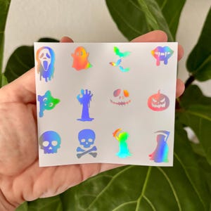 Mini décalcomanies en vinyle | Autocollant de rétroviseur de fenêtre de voiture de boutons vides | Holographique Spooky Bats Fantôme La Faucheuse Chat Zombie Crâne Gothique