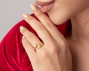 Hug Ring • Love Hugging Hand Ring • 14K Solid Gold Ring • Couple Ring • Friendship Ring • Love Ring • Statement Ring • Cute Gift for HER