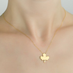 Ahornblatt Halskette • 14K Blatt Schmuck • Blatt Anhänger • Ahornblatt Anhänger • Jeden Tag Halskette • Geburtstagsgeschenk • Geschenk Halskette