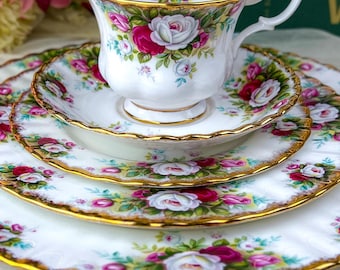 Vintage Royal Albert Celebration 5-delig dinerservies en 20-delig servies voor 4 personen, gemaakt in Engeland van fijn porselein, inclusief invoerrechten voor de VS.