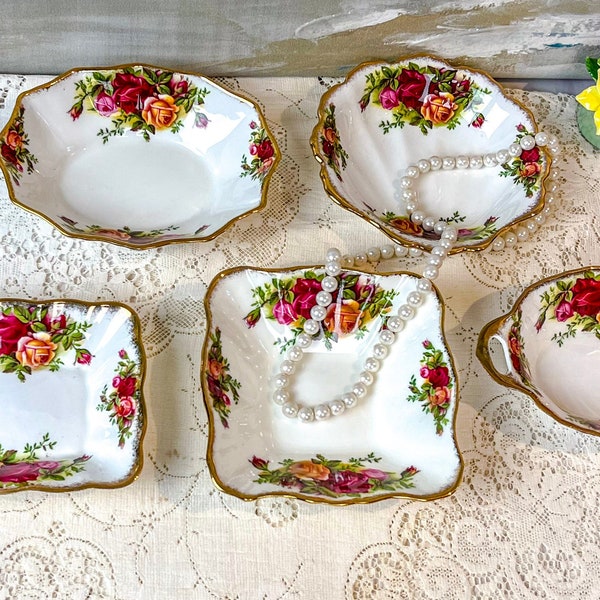 Vintage Royal Albert Old Country Roses Sweet Meat Dishes, trinket dish, bon bon, Serving ,square, rectangle, oval, Seashell, Christmas,mom