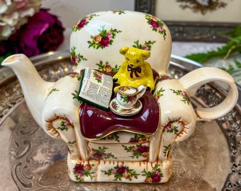 Rare 1997 Royal Albert Old Country Roses Sewing Large Teapot 