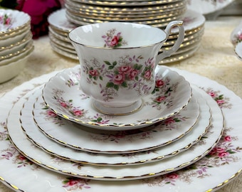 Full Dinner for 8 Vintage Royal Albert Silver Birch 76 Piece Set