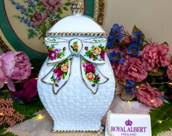 Royal Albert Old Country Roses Cookie Jar – Limited Edition