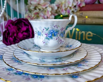 ヴィンテージ ロイヤルアルバート「キャロライン」ケーキプレート