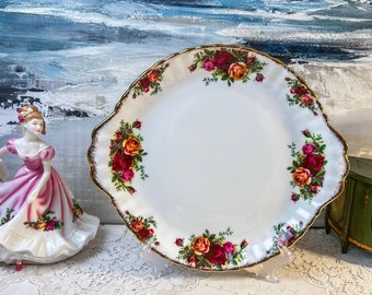 Vintage Royal Albert 1962 Old Country Roses Tab handled Cake Plate, Original back stamp, English Bone China, sweets tray, pastry dish