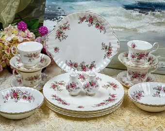 Vintage MINT condition Royal Albert Lavender Rose dinner for 4, 32 piece dinnerware set, english bone china