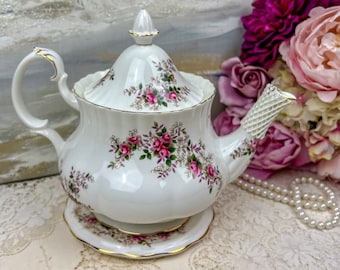 Bule de chá vintage Royal Albert Lavender Rose para 6 xícaras com tripé combinando, porcelana inglesa