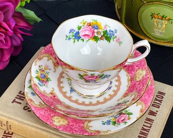 Zestaw filiżanek i spodków Vintage Royal Albert Lady Carlyle z angielskim stemplem na odwrocie, wzór Lady Charlotte, prezent z Bridgerton