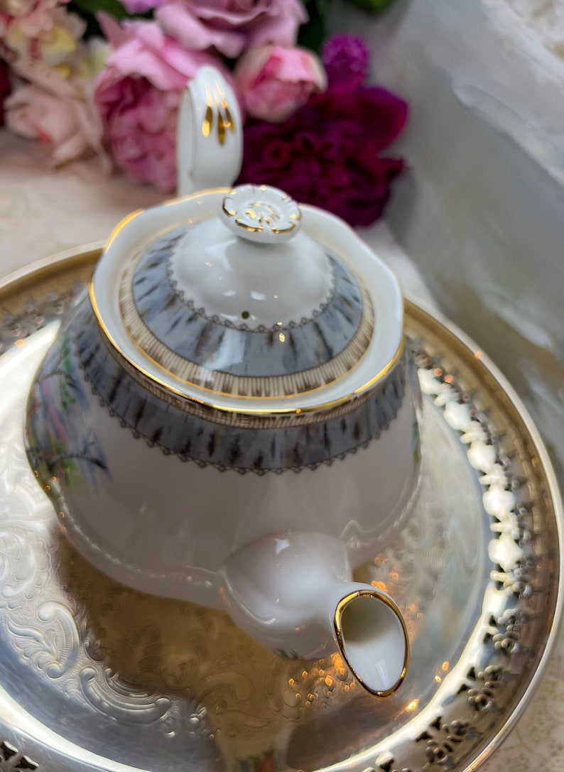 Vintage Royal Albert Silver Birch Large 6 Cup Teapot cream and sugar, English bone china image 6