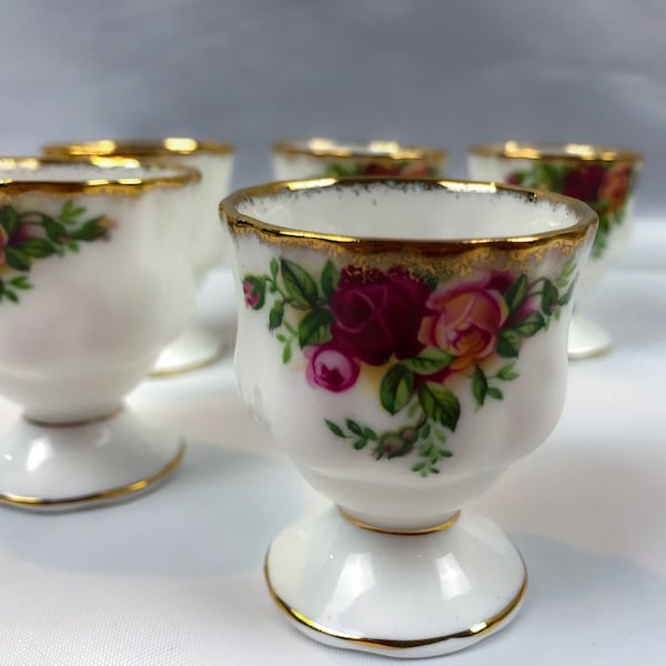 Vintage Royal Albert Old Country Roses Montrose Egg cups, Original england Backstamp, sold individually