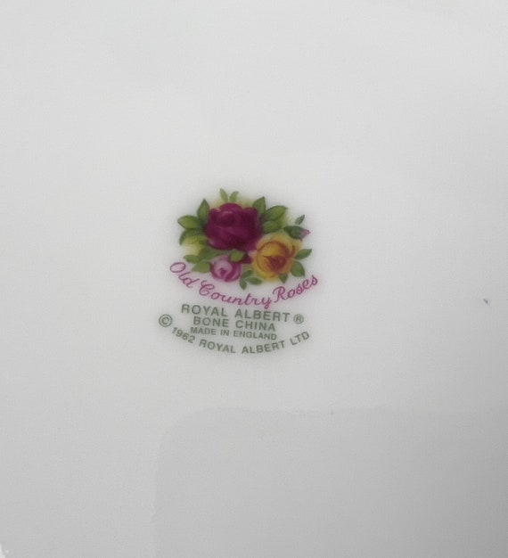 Large Lidded Handled Soup Tureen Royal Albert Old Country Roses