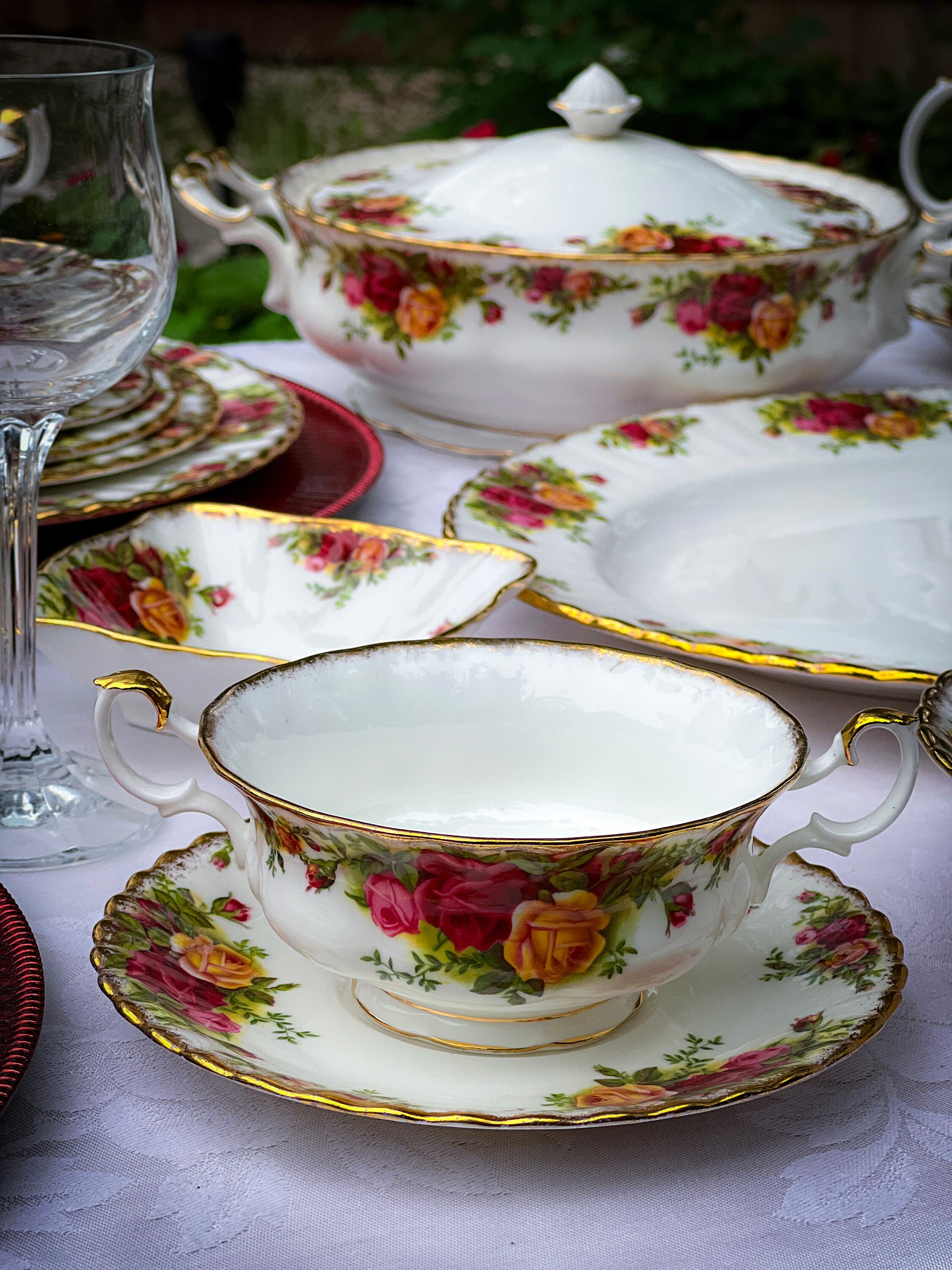Vintage Royal Albert Old Country Roses 7 Piece Place Setting With