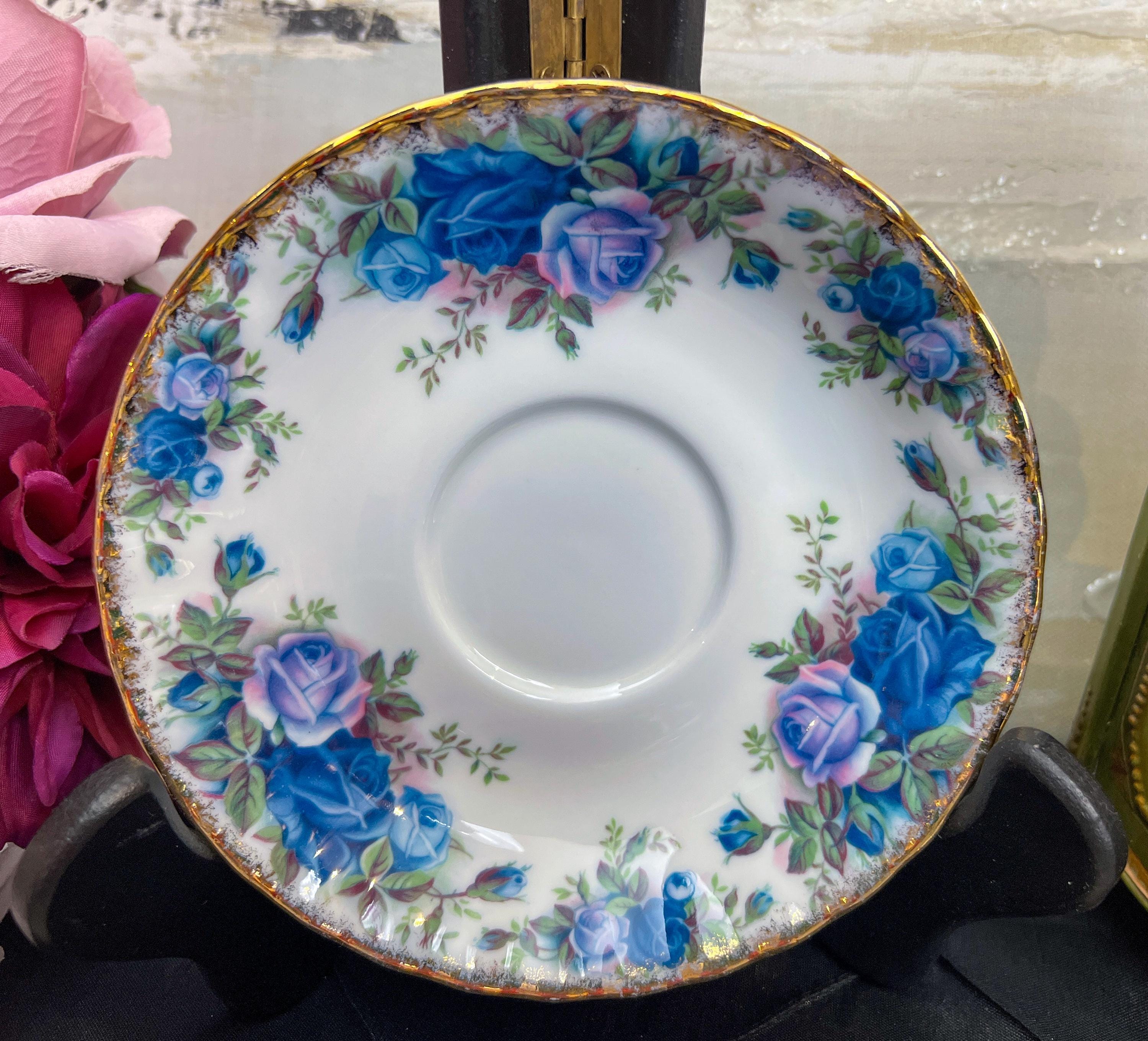 62 Piece Moonlight Rose Dinner for 8 People, Vintage Royal Albert