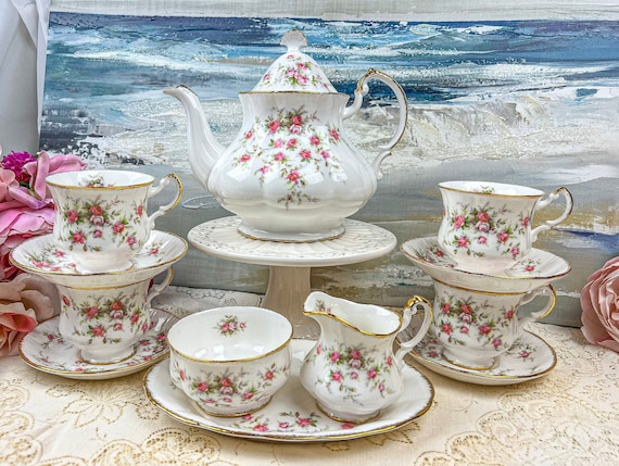 Vintage MINT Condition Unused PARAGON Victoriana Rose Tea Service