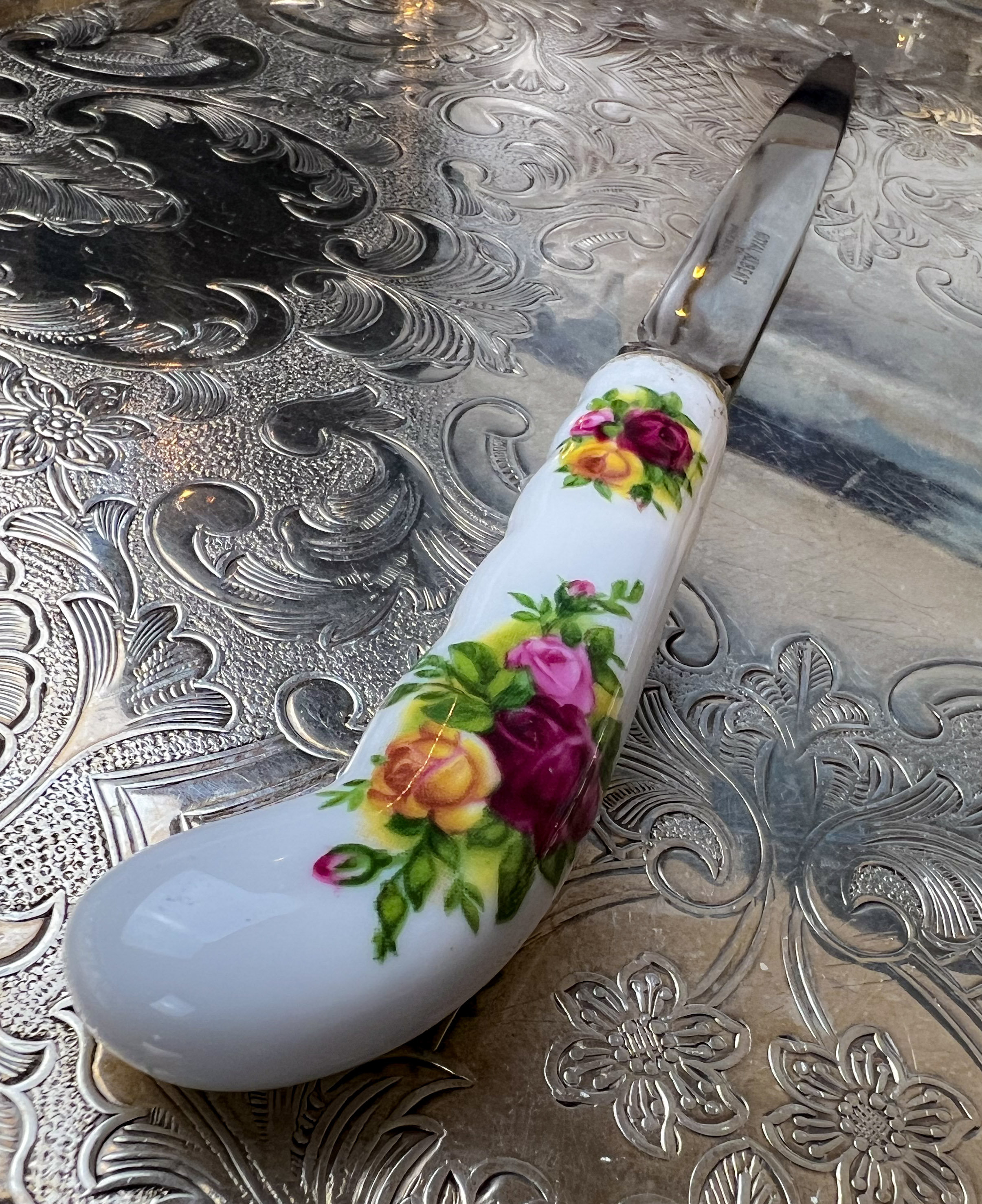 Vintage Royal Albert Old Country Roses Serving Utensil, Cake Knife