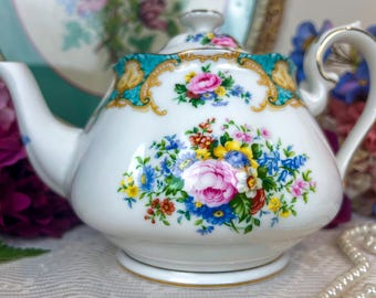 Vintage Royal Albert Lady Carlyle Teacup and Saucer Set, 1944