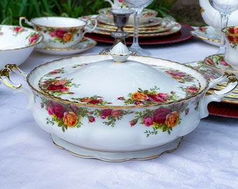 Vintage Royal Albert Old Country Roses Lidded Tureen Circa 1962