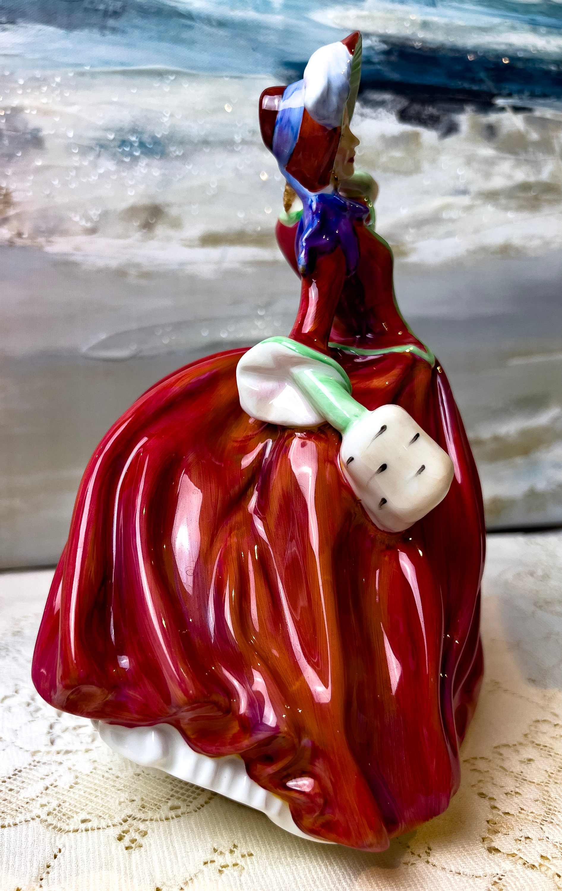 Vintage MINT Condition Royal Doulton Autumn Breezes Firgurine