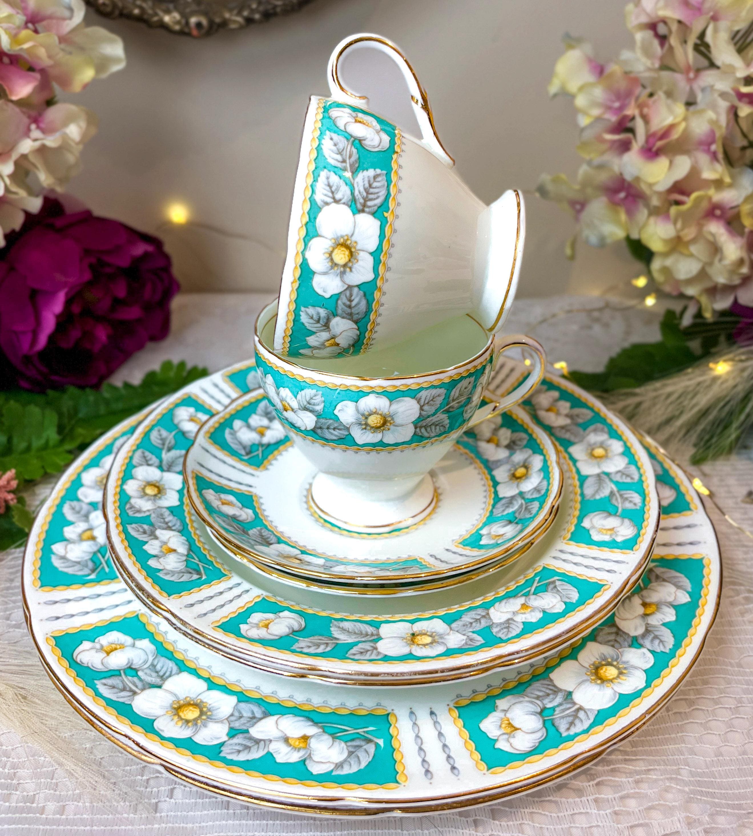 Vintage Foley Christmas Rose China: Choice of 5 and 20 Piece